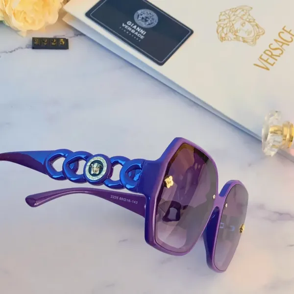 VERSACE(ヴェルサーチ ) サングラス