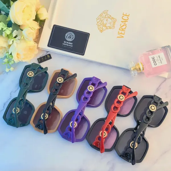 VERSACE(ヴェルサーチ ) サングラス