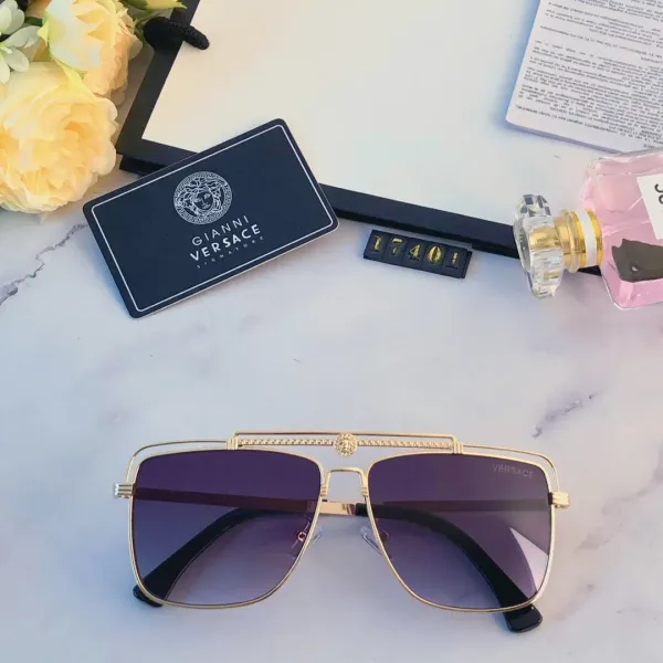 VERSACE(ヴェルサーチ ) サングラス