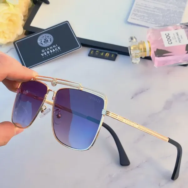 VERSACE(ヴェルサーチ ) サングラス
