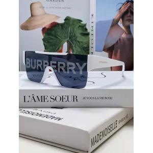 BURBERRY(バーバリー) サングラス  241014