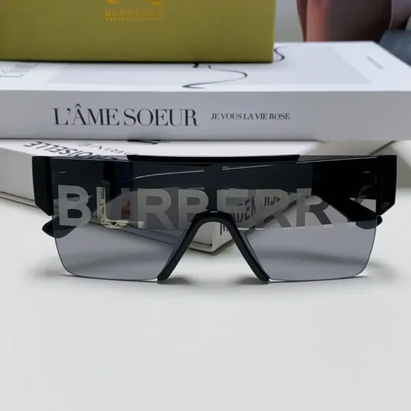BURBERRY(バーバリー) サングラス  241014