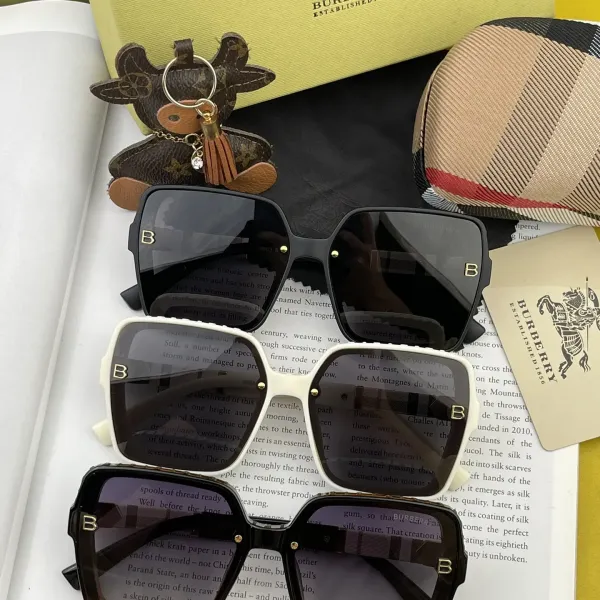 BURBERRY(バーバリー) サングラス  241014