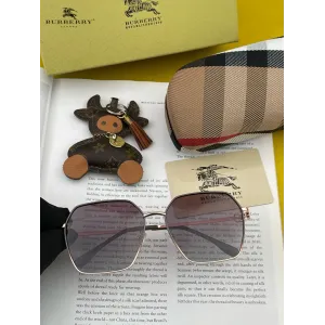 BURBERRY(バーバリー) サングラス 241014 BURBERRY(バーバリー) サングラス 241014
