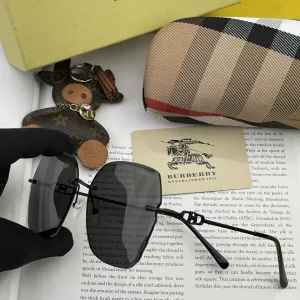 BURBERRY(バーバリー) サングラス BURBERRY(バーバリー) サングラス