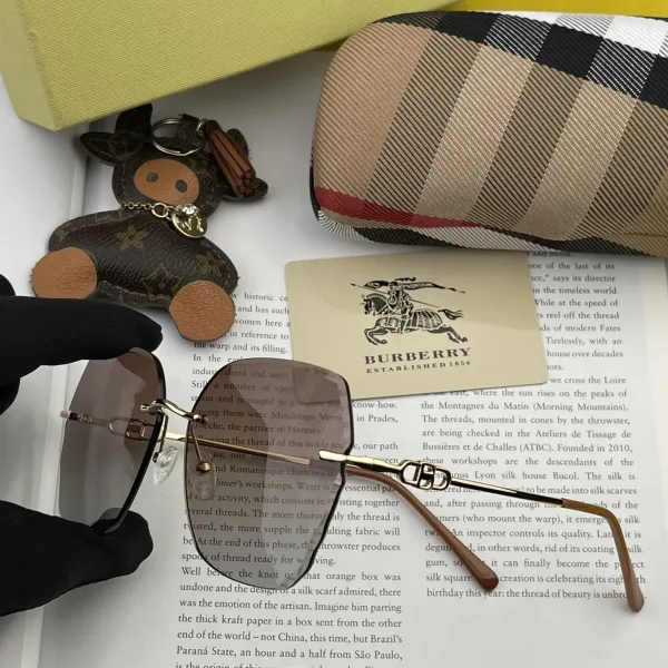 BURBERRY(バーバリー) サングラス