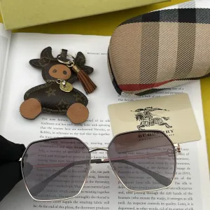 BURBERRY(バーバリー) サングラス BURBERRY(バーバリー) サングラス