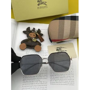 BURBERRY(バーバリー) サングラス BURBERRY(バーバリー) サングラス