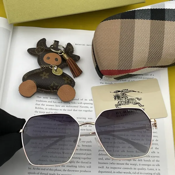 BURBERRY(バーバリー) サングラス
