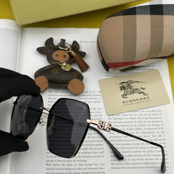 BURBERRY(バーバリー) サングラス