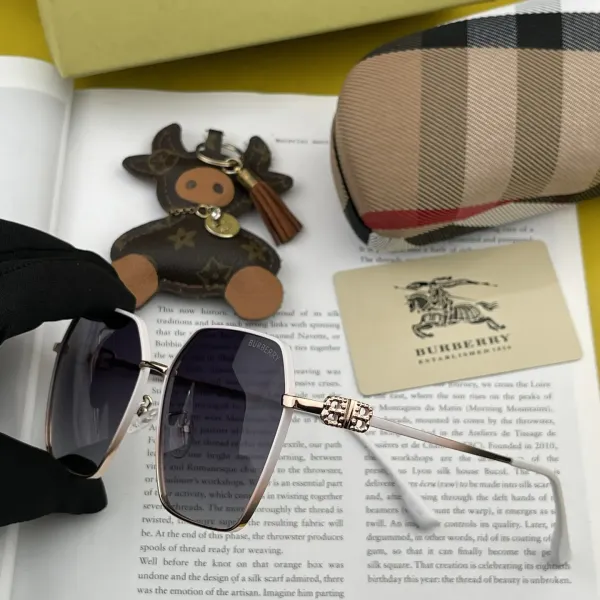 BURBERRY(バーバリー) サングラス