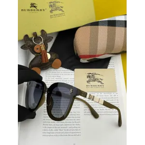 BURBERRY(バーバリー) サングラス BURBERRY(バーバリー) サングラス
